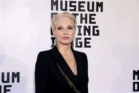 who is ellen barkin married to|Ellen Barkin: Net Worth, Age, Height & Everything。